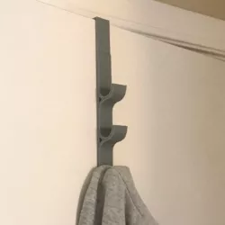 $3.99Strong door rack- 3 hooks