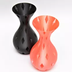 Diamonium Vase