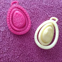 Easter egg keychain