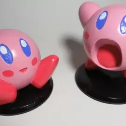 Nintendo - Kirby Firgures sitting and standing