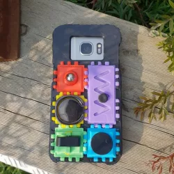 Polypanel customizable phone case