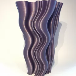 Super wavy vase