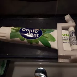 Toothpaste roller