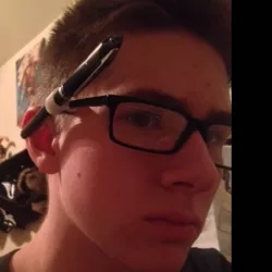 Community Print 3D Print of Glasses to Pen Holder
