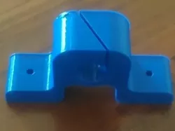 Electric fence insulator