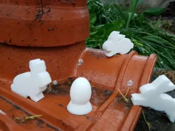 FIGURINE RABBIT EASTER
