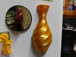 Magnetic Low-poly Rose Twist Vase