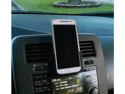 Moto G4/G4+ phone holder with car CD player adapter