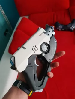 Overwatch Tracer Pulse gun NERF mod
