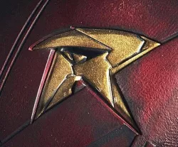 Titans Robin Chest Emblem