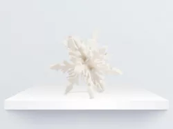 CHRISTMAS ORNAMENT: SNOWFLAKE