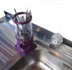 Cutlery drainer