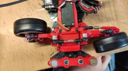 Sakura D4 steering + upper motor mount RWD