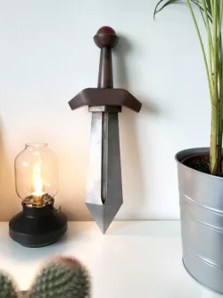 THE LEGEND OF ZELDA: LINK'S AWAKENING - LINKS SWORD