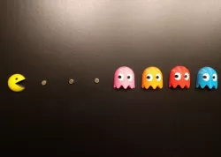 Tiny 3D Pacman Fridge Magnets