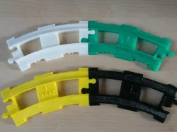 Duplo compatible curved train track rails
