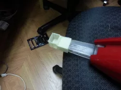 Rolly chair vacuum attachment
