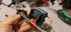 Axial SCX10ii AR44 Servo on Axle Mount
