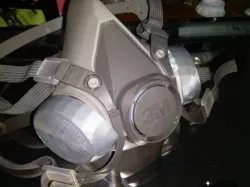Free Surgical mask holder (3M 6000s Compatible)