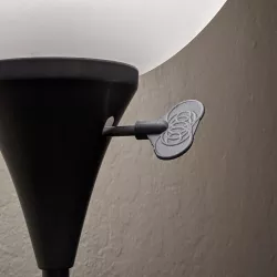 Lamp knob for knurled shafts