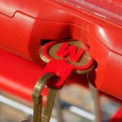 Integral token for a printing carriage with reel ends