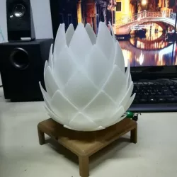 Pinecone lamp