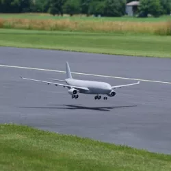 1/30 Scale A330-300 RC Model (2006mm Wingspan)