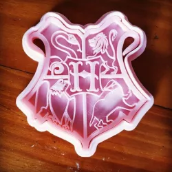 CUTTER COOKIE WITH HOGWARTS HARRY POTTER SEAL