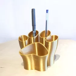 Dog Paw Desk Tidy