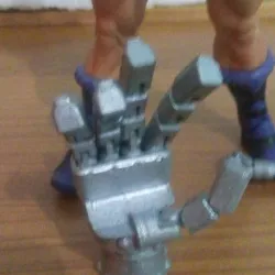 MOTUC Fisto Poseable Hand
