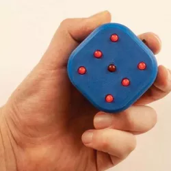 Movement Detecting Electronic Gaming Dice