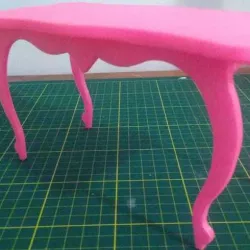 Dolls Table