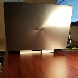 Laptop stand for overheating laptops