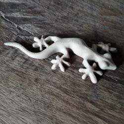 salamander pendant