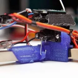 Tricopter: center twist style (with solidworks source)