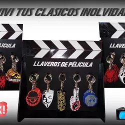 Set x20 classic movie keychains ( WORK FROM HOME)