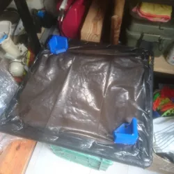 Angle stop for milk crate cushion