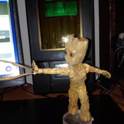 Baby Groot groot , groot
