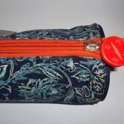 Compass zipper tab
