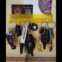 Key Ring Holder with Gift Card Shelf