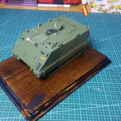 M113