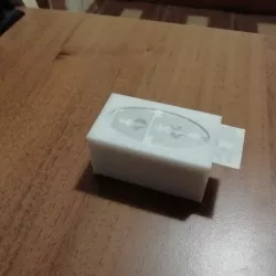 Razor Blade Dispenser for Double Edge