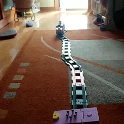 Sofia" locomotive controlled by Infrared, with Ultrasound speed control and Arduino multipurpose superior engine (Lego Duplo)