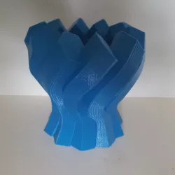 Twisted Hexagon Colum pot/vase 2