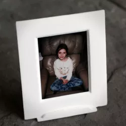 A Fuji Film Instax Mini picture frame.