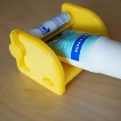 AliShanMao’s Ultimate 3D Printed Toothpaste dispenser and Holder