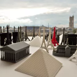 Famous Paris buildings
