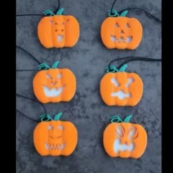 Glowing Pumpkin Pendant/Pin