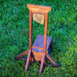 Guillotine