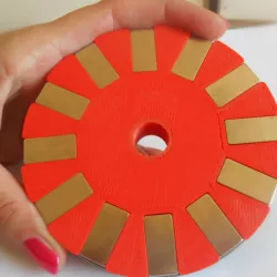 Rotor 3-phase electric generator.